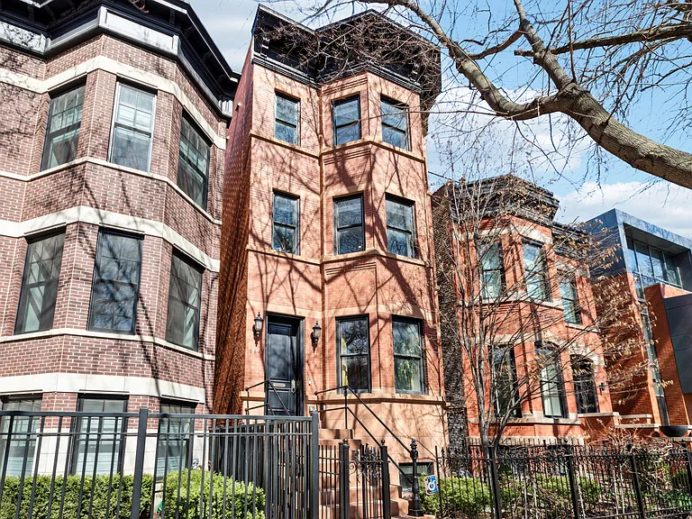 Chicago Townhouse